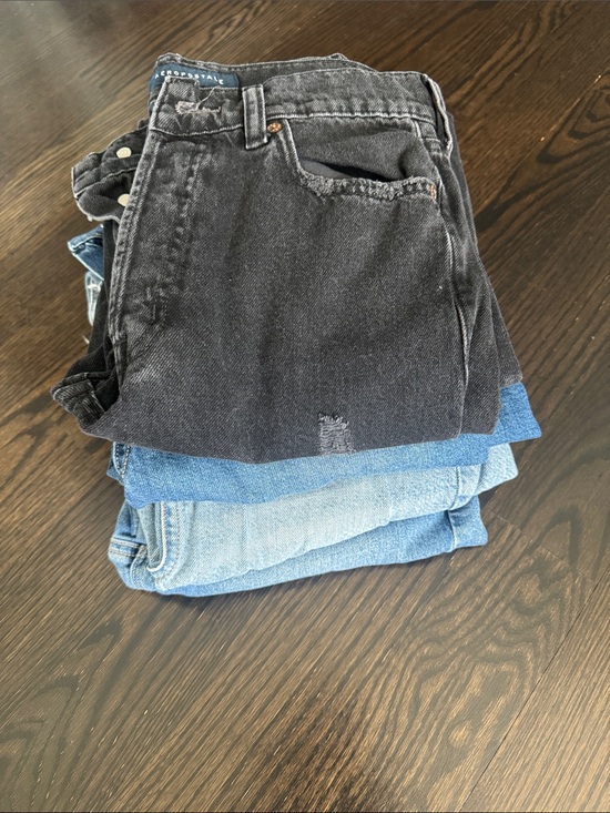 American Eagle Outfitters Denim - Stack of Denim Jeans - Black and Blue Mix size 2
